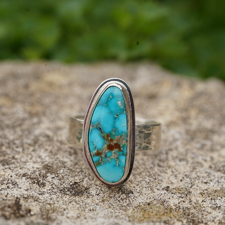 Kingman Turquoise Long Triangle on a Hammered Silver Ring Band